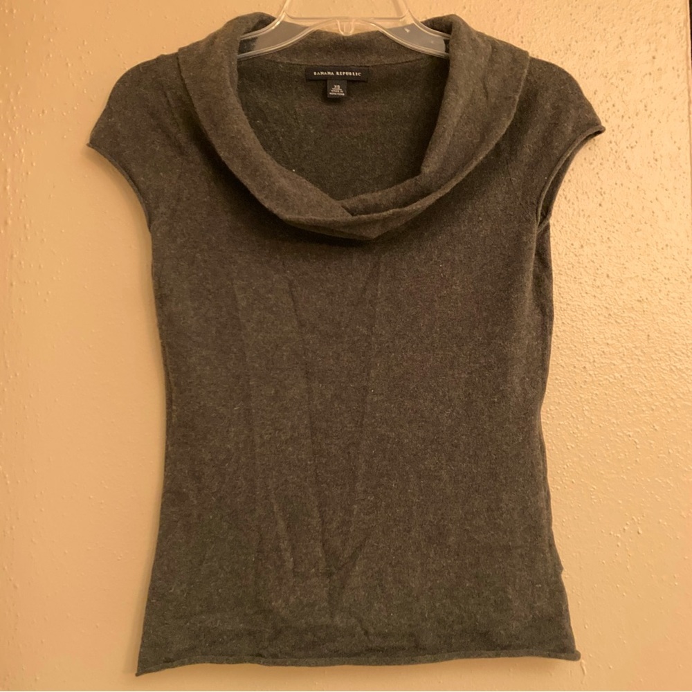 Moss Green Scoop Neck Top